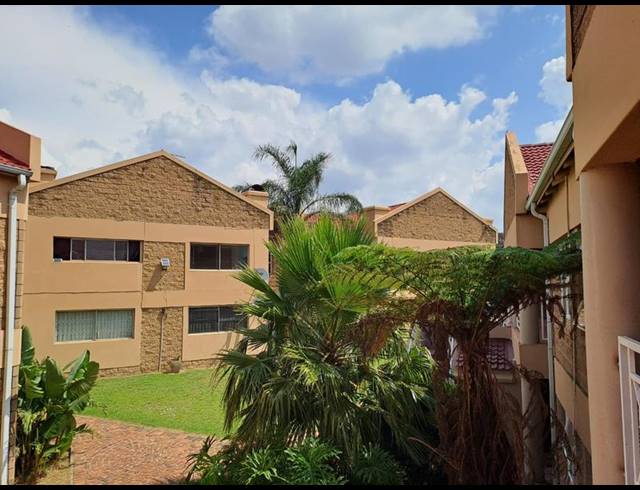 2 BEDROOM TOWNHOUSE FOR SALE IN DELVILLE